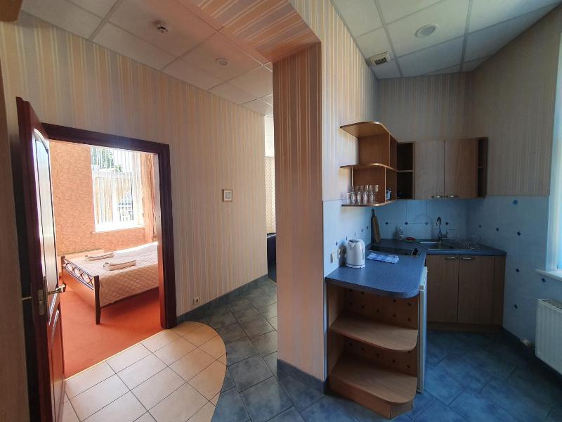 2-Room Family Apartment image 2