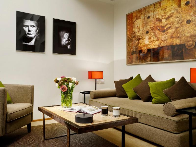Deluxe Suite with Private Terrace - Separate Building image 4