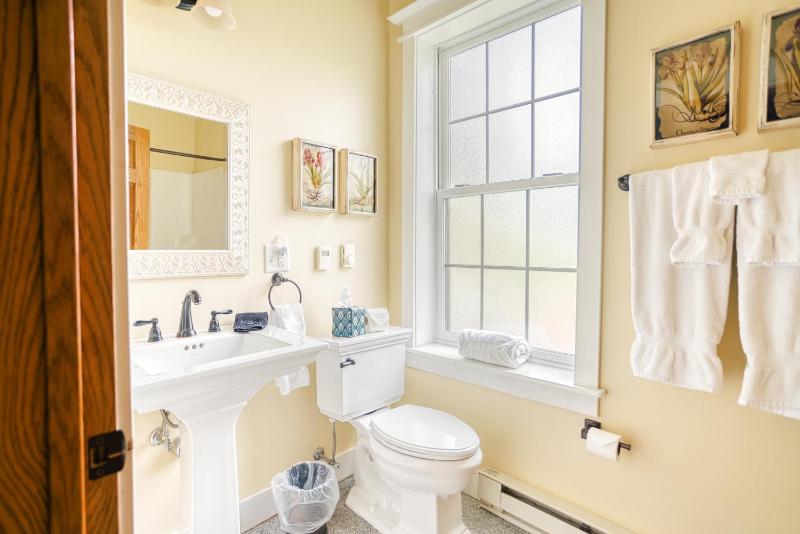General Suite image 3