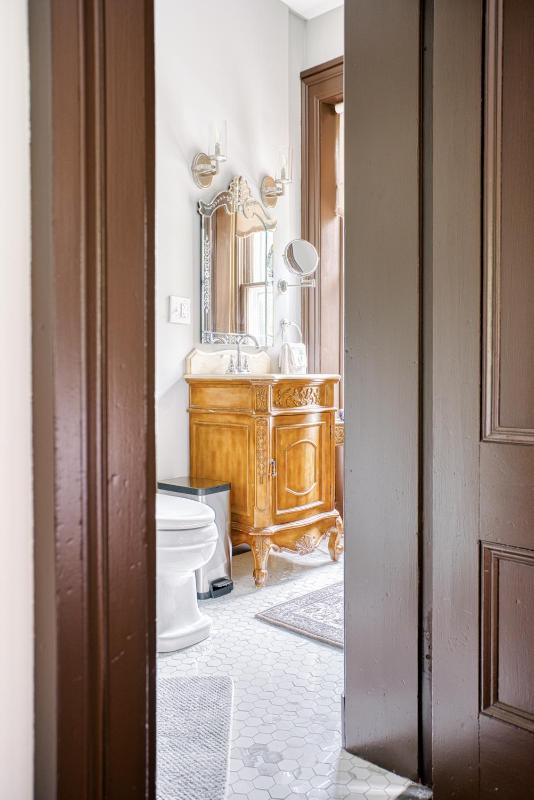 Julia Grant Suite  image 2