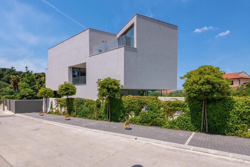 RM Luxury villa with pool in Rovinj - image 32