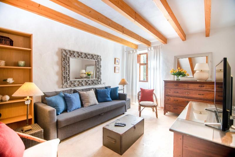 Two-Bedroom Villa image 3