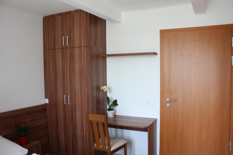 Triple Room image 2