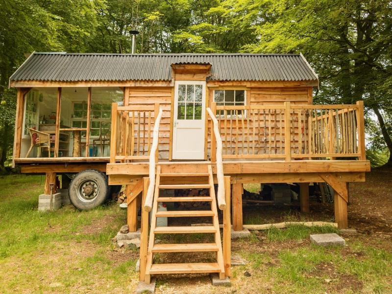 Glamping Cabin (Not Pet Friendly) image 2