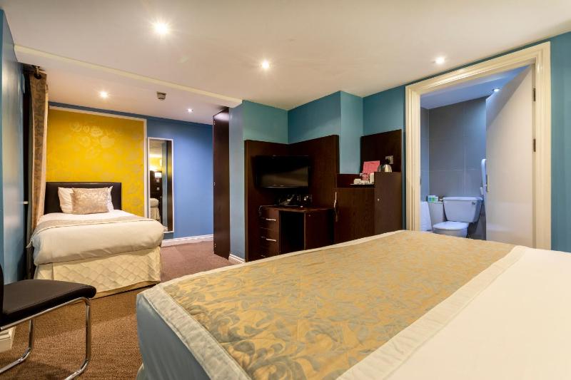 Triple Room image 4