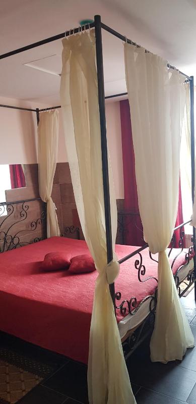 Double Room with Spa Bath image 3