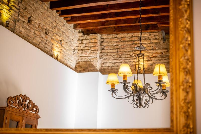 CARRETERIA - Design & Comfort - Prime area - image 16