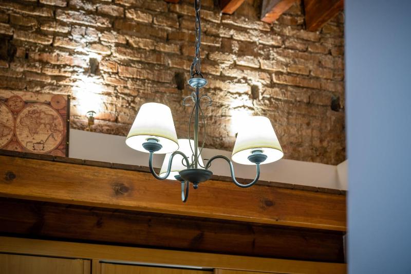 CARRETERIA - Design & Comfort - Prime area - image 22