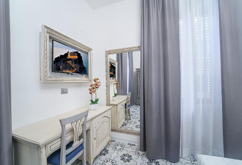 PLAZA Boutique Hotel - Tropea - image 18
