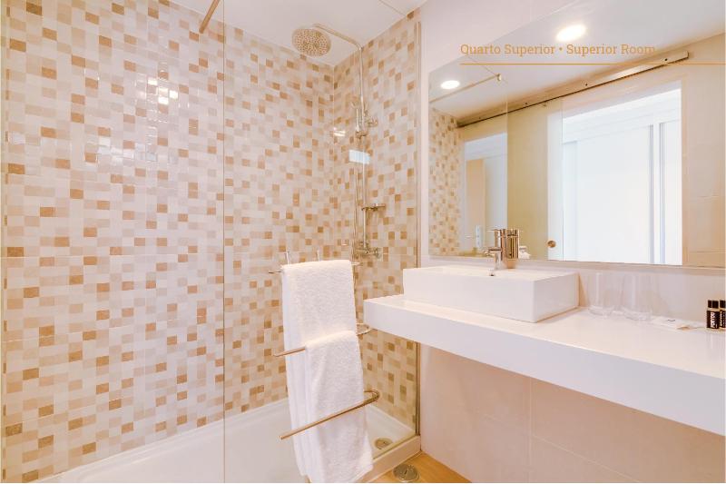 Superior Twin Room (2 Adults + 2 Children) image 3
