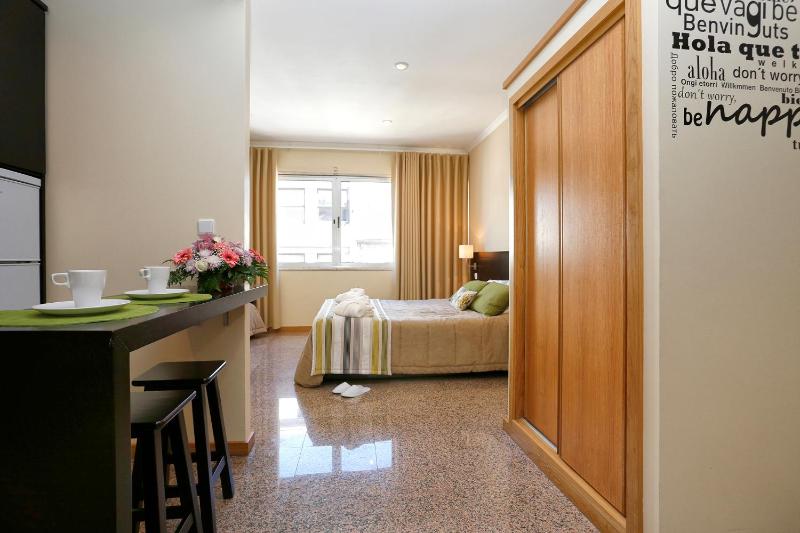 Oporto City Centre Apartments - image 12