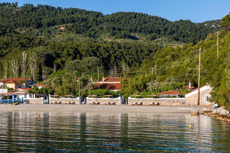 PSARIANOS BEACHFRONT APARTMENTS - image 9