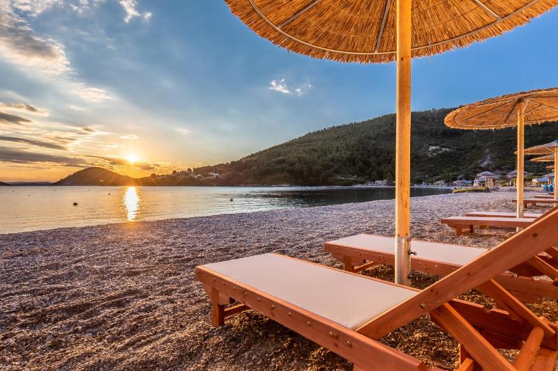 PSARIANOS BEACHFRONT APARTMENTS - image 8