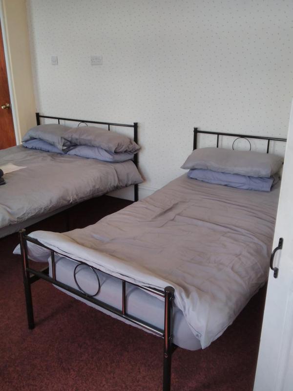 Deluxe Family Room image 2