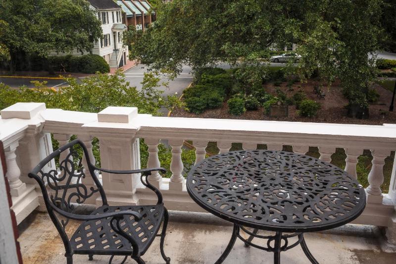 Kehoe House Historic Inns of Savannah Collection - image 31