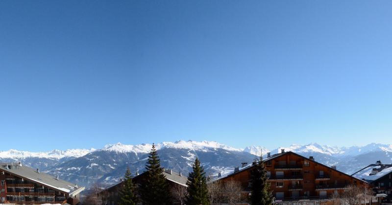 Apartment with Mountain View image 2