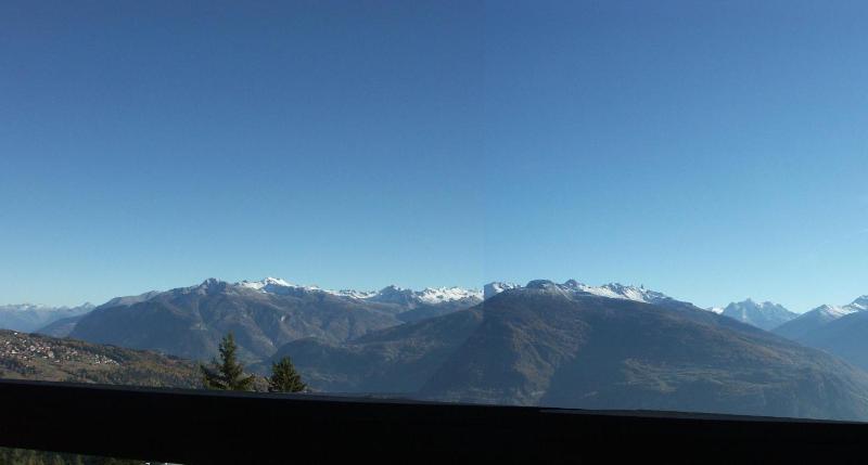 Apartment with Mountain View image 1