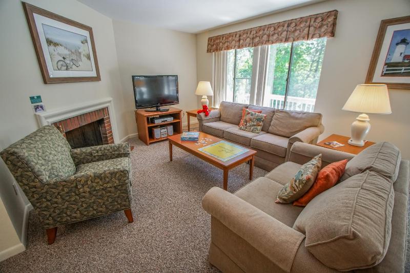 Two-Bedroom Suite (6 Adults) image 2