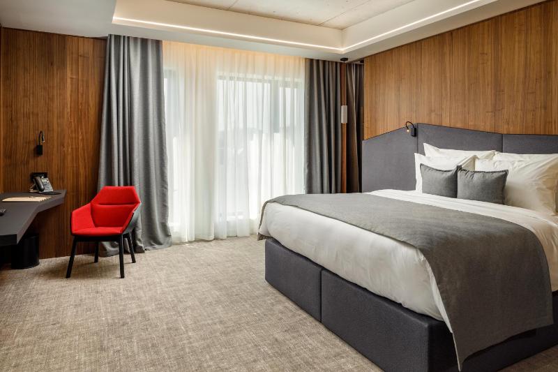 Concept King Room image 3