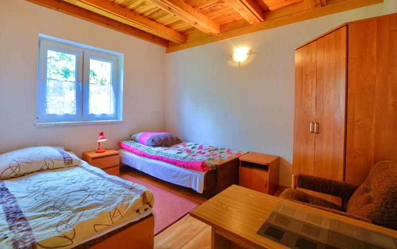Three-Bedroom Chalet image 3