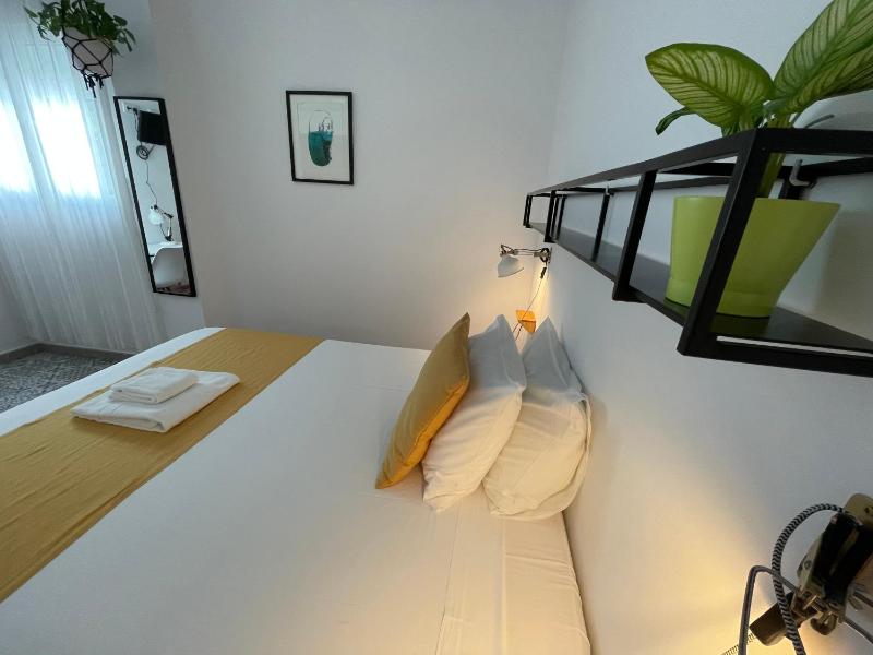 Double Room with Private External Bathroom image 1