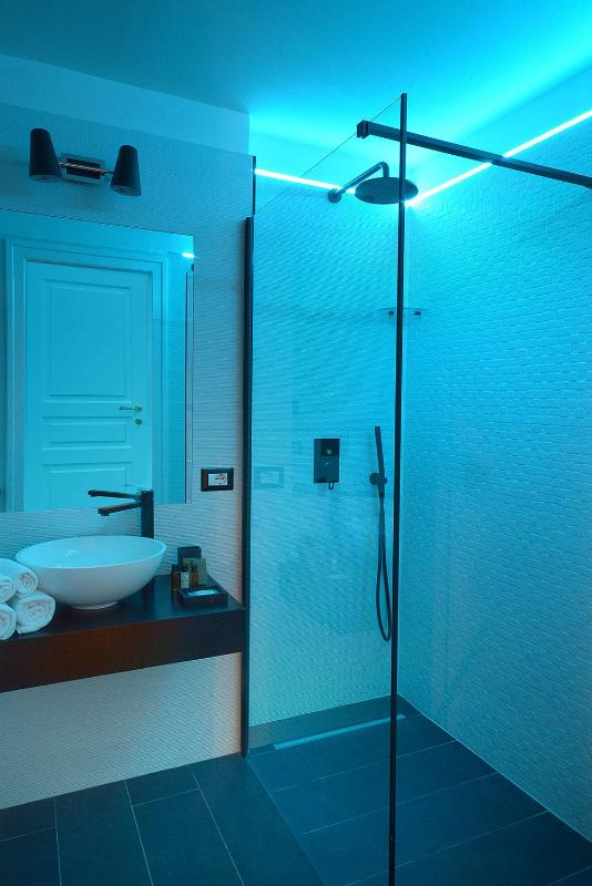 Luxury Quadruple Room image 3