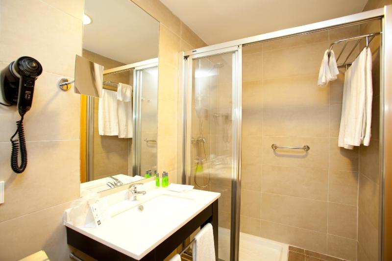 Superior Double or Twin Room image 2