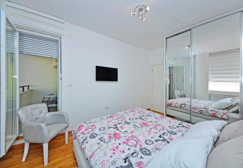 Reset Apartment - image 2