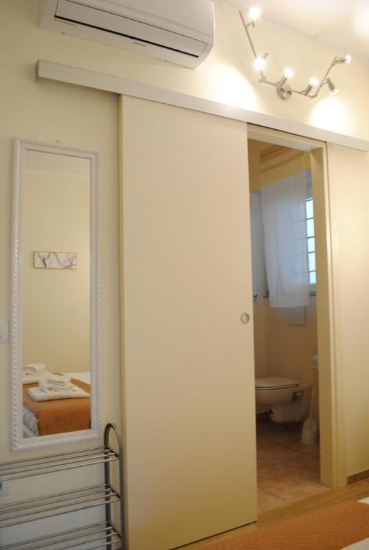 Double Room with Private Bathroom image 3
