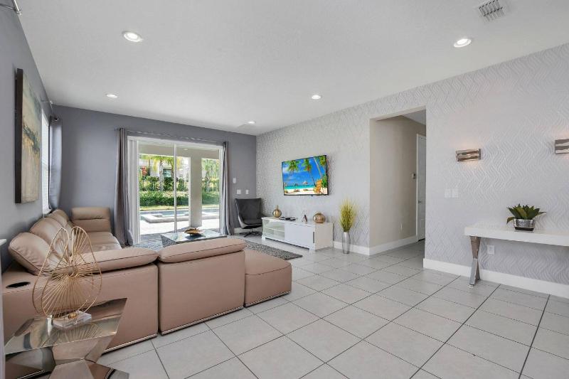 Holiday Home image 3