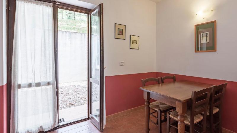 Two-Bedroom Apartment - Separate Building image 2