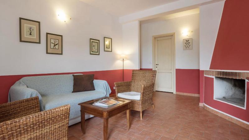 Two-Bedroom Apartment - Separate Building image 3