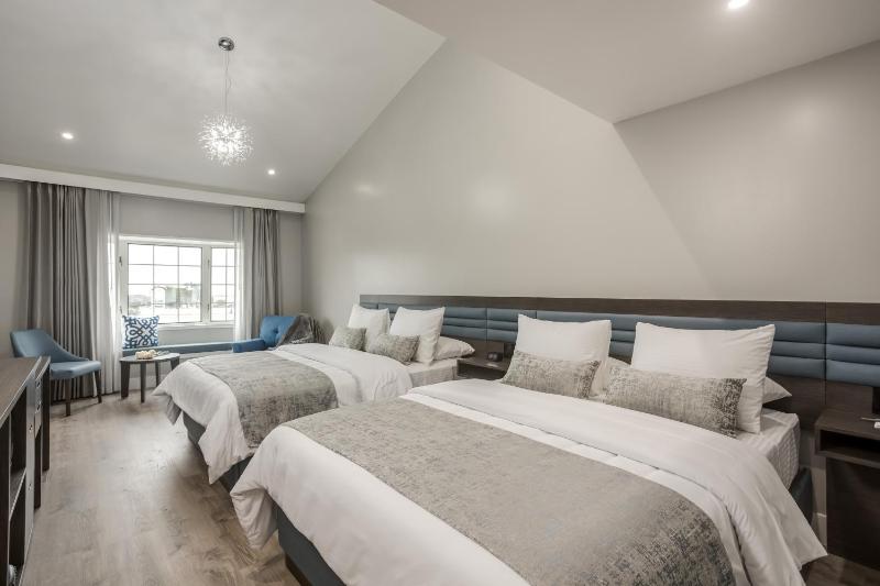 Double Room image 4