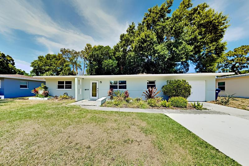 Three-Bedroom House image 3