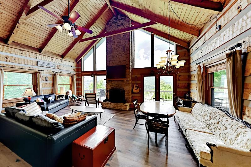 Two-Bedroom House image 3