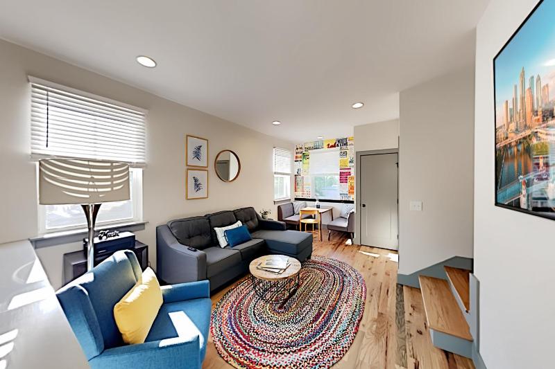 Three-Bedroom Townhouse image 1