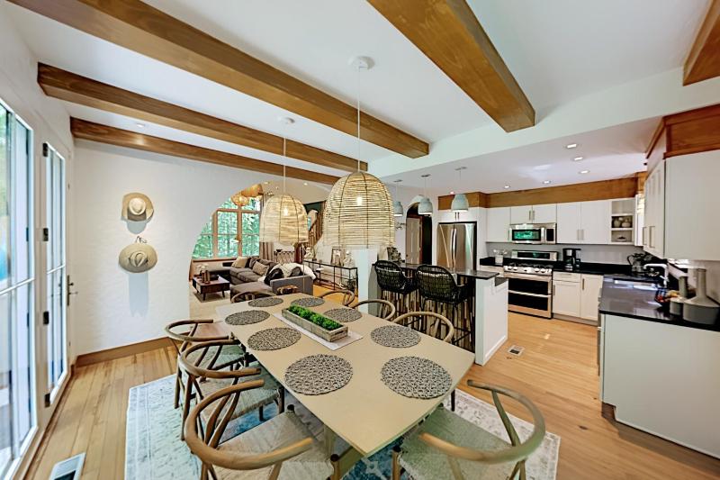 Four-Bedroom House image 3