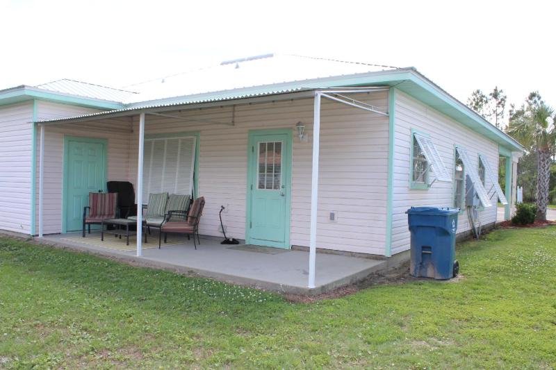 Three-Bedroom House image 1