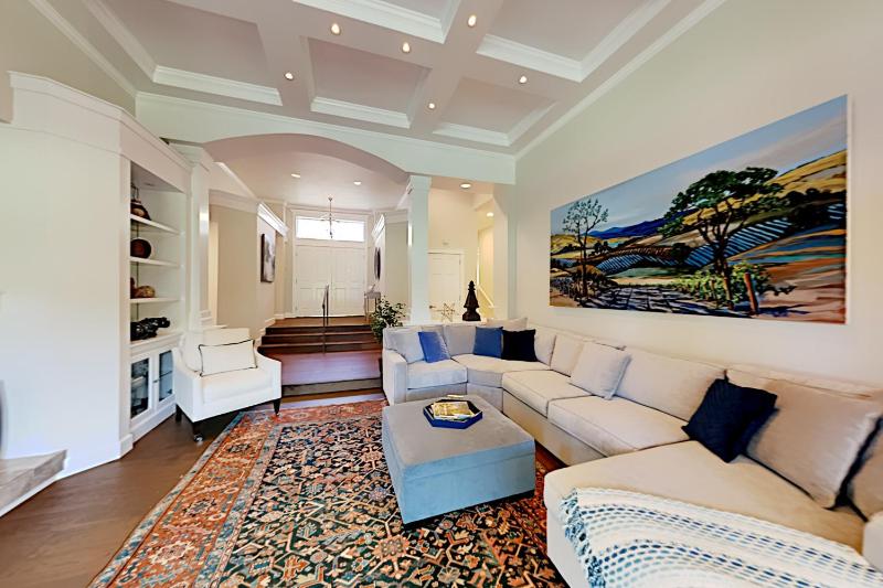 Three-Bedroom House image 1