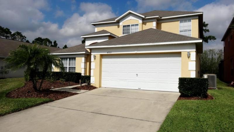 Five-Bedroom House image 3
