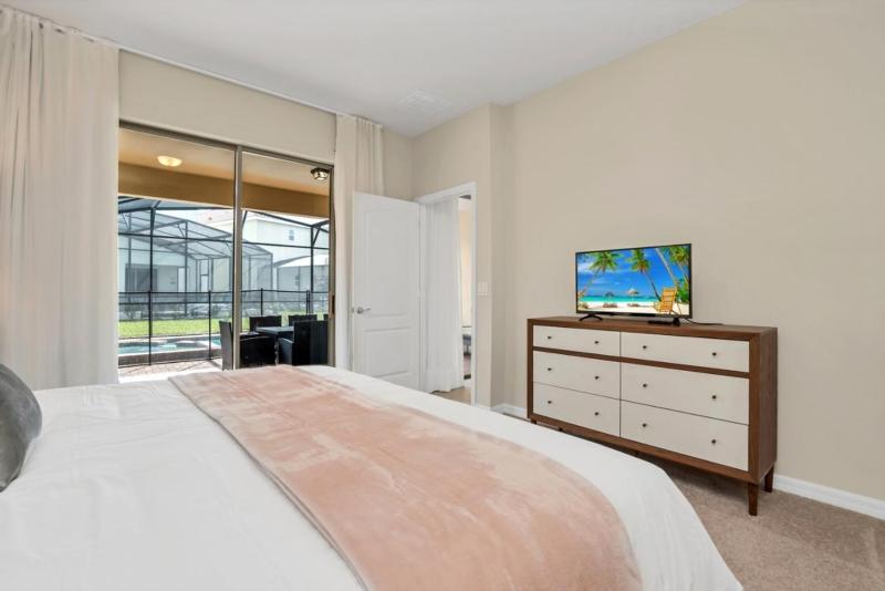 Best Resort Near Disney Private Pool & Spa Home! villa - image 16