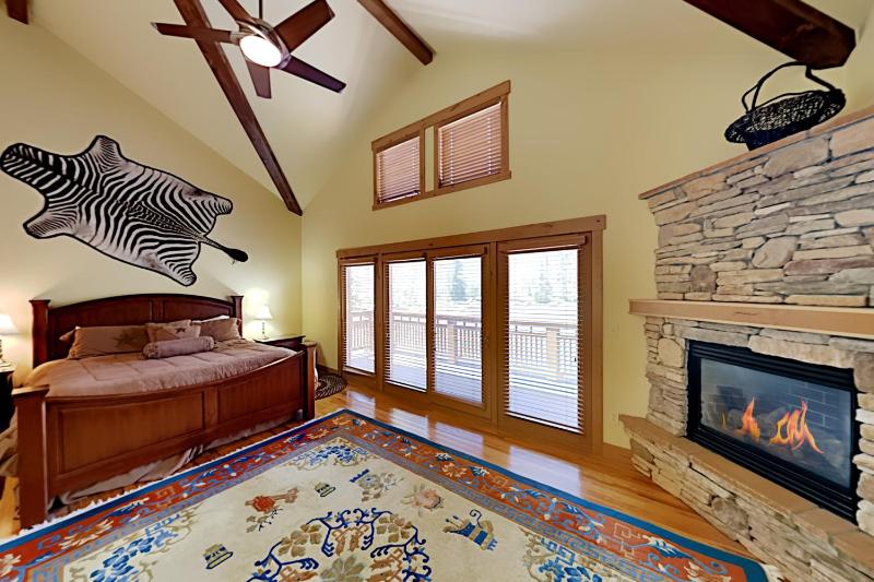 Three-Bedroom House image 2