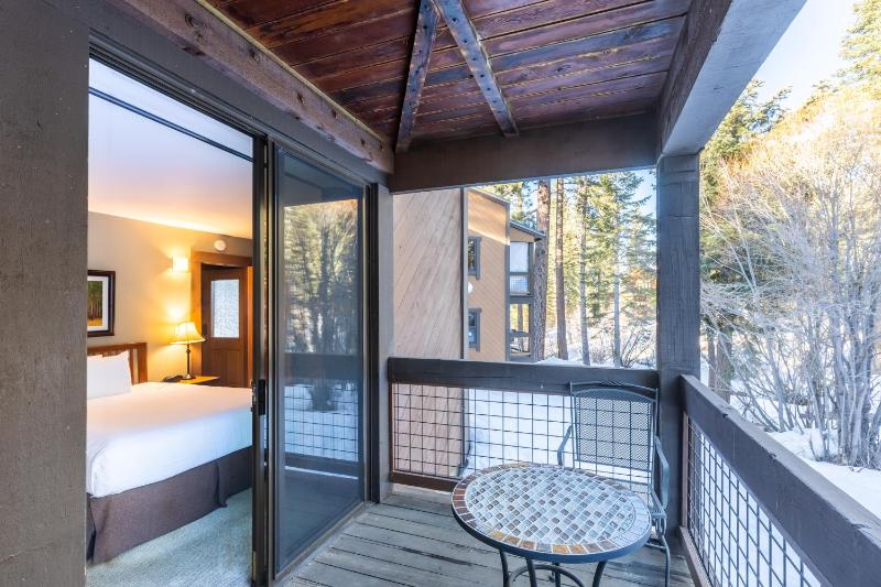Cozy Aspen Grove 2 bed 2 bath - image 17