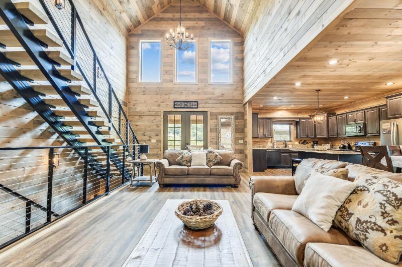 Stone Mountain Lodge cabin - image 14