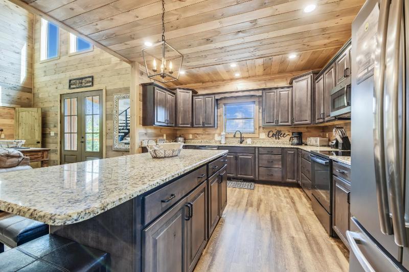 Stone Mountain Lodge cabin - image 39
