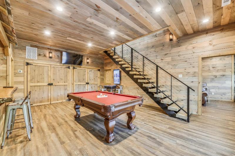Stone Mountain Lodge cabin - image 40