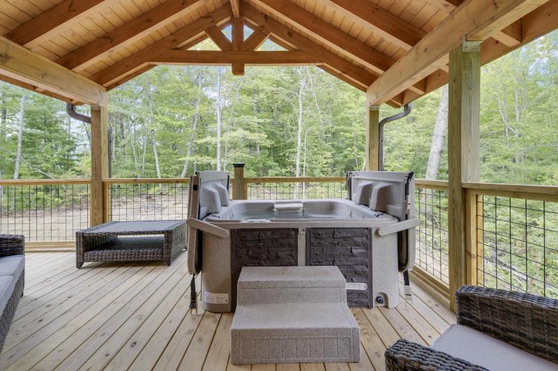 Stone Mountain Lodge cabin - image 5