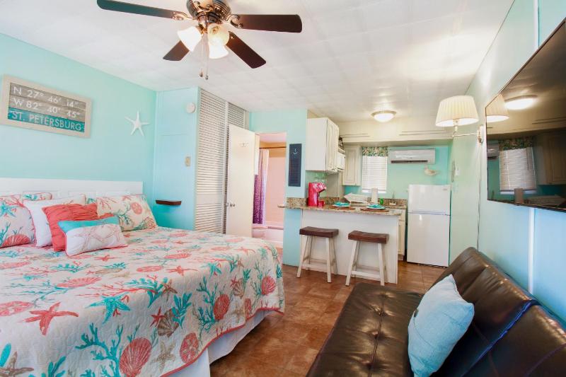 Studio Apartment image 2