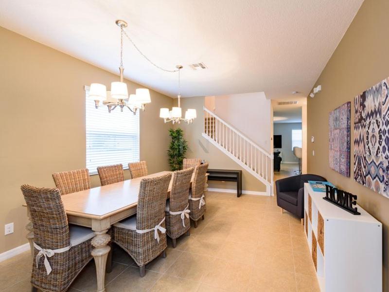 Five-Bedroom Villa image 2