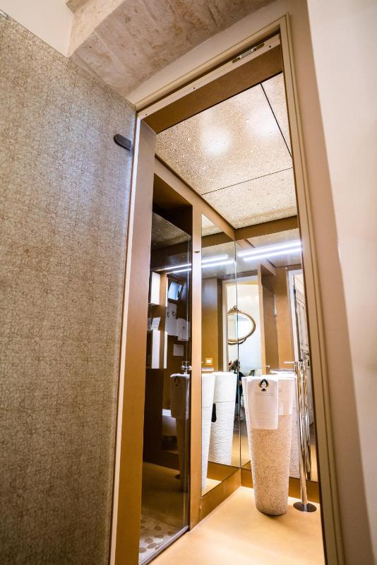 Deluxe Junior Suite image 2
